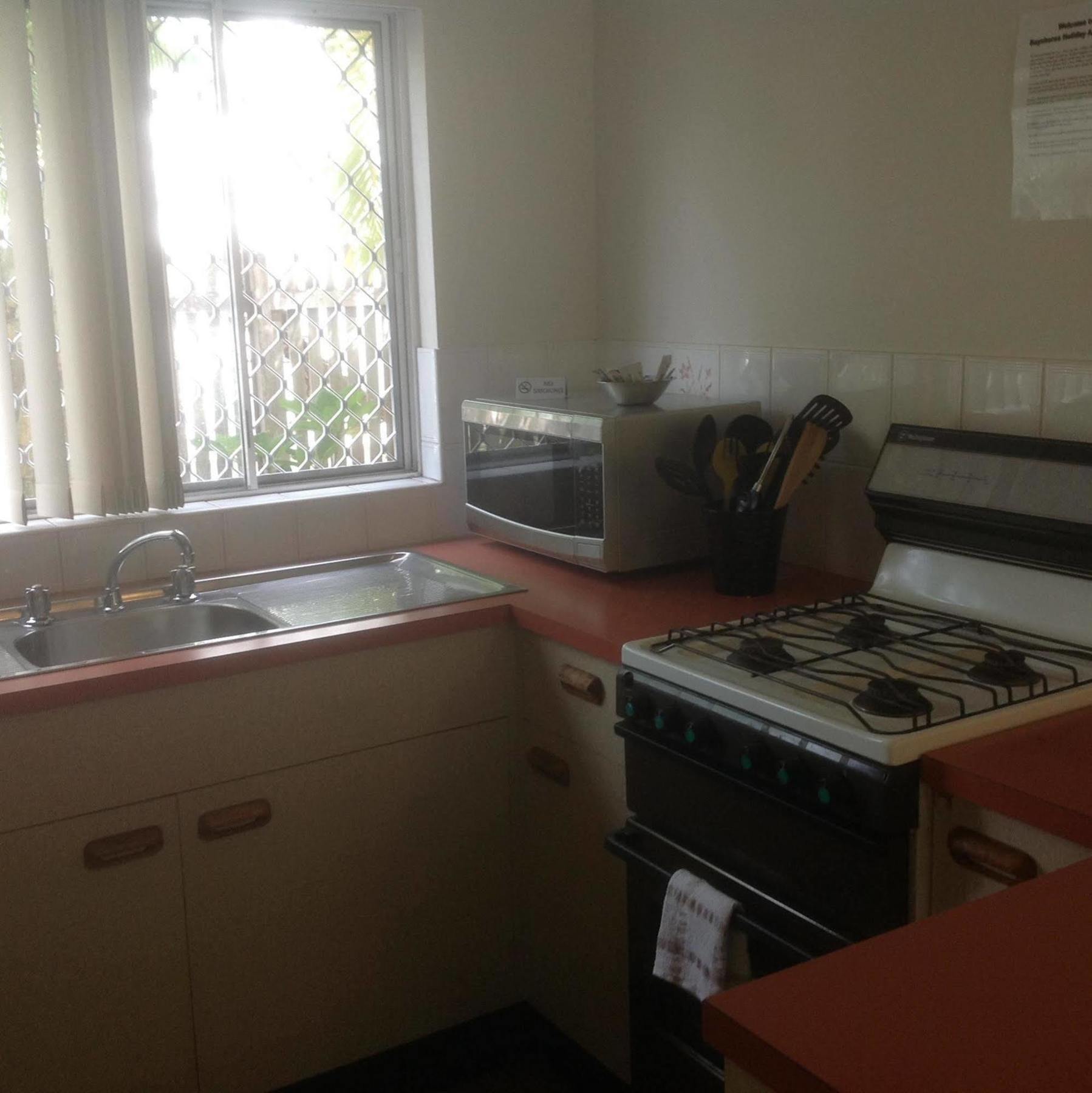 Coast Apartments Formally Bayshores Holiday Apartments Nikenbah Extérieur photo